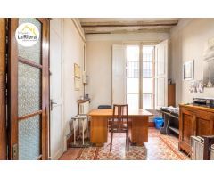 FANTÁSTICA CASA SEÑORIAL CON JARDÍN EN EL CENTRO!