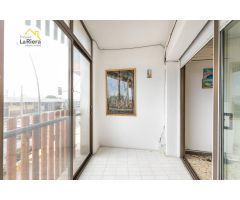 PISO DE 4 HABITACIONES CON TERRAZA Y VISTAS A MAR