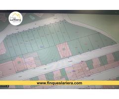 SOLAR A DOS CALLES PARA EDIFICAR 8 CASAS PAREADAS Y UN EDIFICIO PLURIFAMILIAR