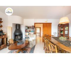 CASA ESQUINERA CON VISTAS PANORÁMICAS !!