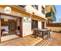 PISO COMO NUEVO CON PATIO AMPLIO, PARQUING Y TRASTERO