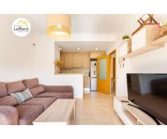 PISO COMO NUEVO CON PATIO AMPLIO, PARQUING Y TRASTERO