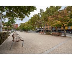 Local comercial en Avenida de Madrid