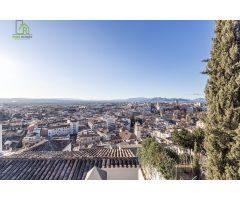 SOLAR EN EL ALBAYCIN CON PROYECTO