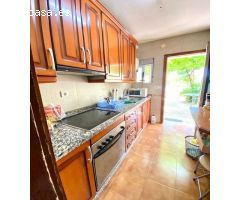 ZONA LAS QUEMADILLAS-QUEMADAS - Parcela de terreno de 1.600 m2 con casa de 95 m2 y piscina