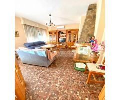 ZONA LA BARQUERA - Parcela de terreno de 1250 m2 con casa de 150 m2 con piscina y nave de 400m2.