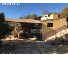 ZONA LA CIGARRA - cuevas bajas -Parcela de 3.400 m2 con casita de madera.