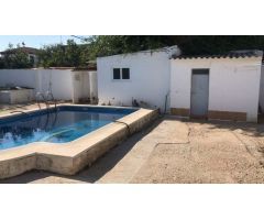 ZONA CAMINO VIEJO DE ALMODOVAR - PARCELA CON CASA Y CONSTRUCCION-REFORMAR