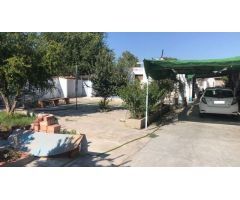ZONA CAMINO VIEJO DE ALMODOVAR - PARCELA CON CASA Y CONSTRUCCION-REFORMAR