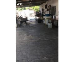 ZONA CAMINO VIEJO DE ALMODOVAR - PARCELA CON CASA Y CONSTRUCCION-REFORMAR