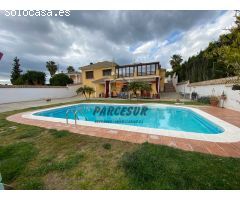 ZONA INJERTAL DE LAS CUEVAS- Parcela con gran casa y piscina.