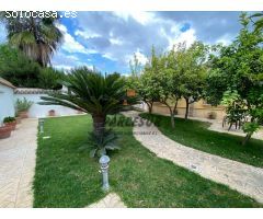 ZONA INJERTAL DE LAS CUEVAS- Parcela con gran casa y piscina.