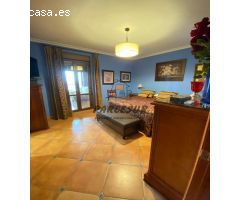 ZONA INJERTAL DE LAS CUEVAS- Parcela con gran casa y piscina.