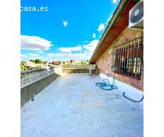 ZONA MAJANEQUE -Parcela de 1000m2 con casa que cada planta son 2  viviendas individuales. PISCINA