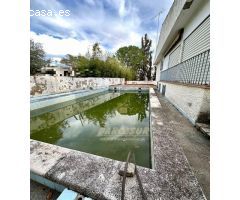 BRILLANTE -Parcela de 1950m2 con Chalet de unos 400 m con pìscina