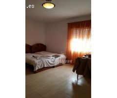 ZONA CAMPIÑUELA BAJA- Parcela de 1250 con chalet compuesto por 2 viviendas independientes.