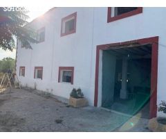 ZONA CORTIJO DEL RUBIO - Parcela de 6.000 m, casa de 200 m2 y nave de 500 m2