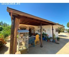 ZONA CAMINO VIEJO DE ALMODOVAR - Parcela de 1.500m2 CON 2 CASAS