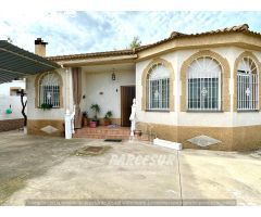 ZONA MAJANEQUE BUENA UBICACION-  Parcela de 1.100m con casa de 200m, salon campero y piscina