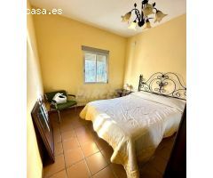 CUEVAS BAJAS- Parcela de 1.400 m con casita de 90 m+ porche de unos 40m.