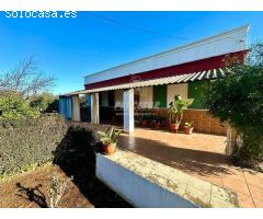 CORTIJO ZONA ENCINAREJO - Parcela de 9.800 m con casa, 2 salones camperos y nave.