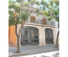 Gran casa en Montalbán de Córdoba en dos plantas con ascensor muy bien ubicada