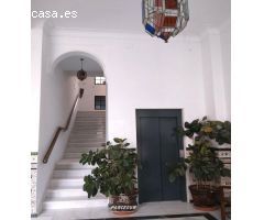 Gran casa en Montalbán de Córdoba en dos plantas con ascensor muy bien ubicada