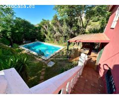 CUEVAS BAJAS- Parcela de 6.000m² con casa de 2 plantas.