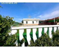 ZONA HIGUERON - Parcela de 1.100m con casita, piscina y trastero