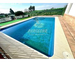 ZONA HIGUERON - Parcela de 1.100m con casita, piscina y trastero