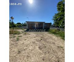 ZONA AEROPUERTO - Parcela de 850m con casa en construcción, a falta de tabiquería y revestimientos.