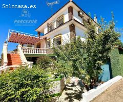 POSIBILIDAD DE SER HIPOTECABLE Parcela de 2.000 m2 con casa de 162 m2 y sótano de 90 m2 con piscina.