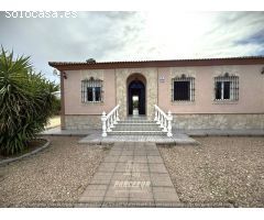 GRAN CASA!! CARRETERA AEROPUERTO, LISTA PARA ENTRAR A VIVIR