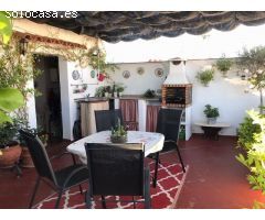 SE VENDE CASA EN ZONA COLONIA DE LA PAZ
