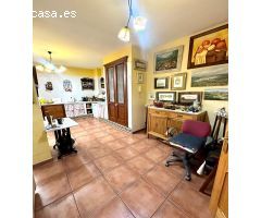 SE VENDE CASA EN ZONA COLONIA DE LA PAZ