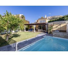 Espectacular casa en Bola de Oro / Serrallo