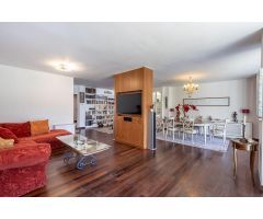 Espectacular casa en Bola de Oro / Serrallo