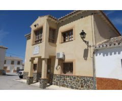 ¡Oportunidad única en Cortes de Baza!