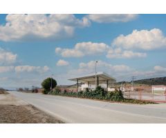 ¡Oportunidad Única! Estación de Servicio en Montejicar, Granada