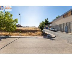 Venta de solar urbano de 258 m2 en Otura (Granada)