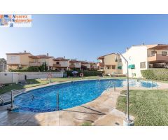 Fantástica casa en pleno paseo marítimo de Salobreña.