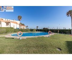 Fantástica casa en pleno paseo marítimo de Salobreña.