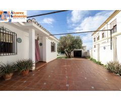 CASA EN PLANTA BAJA CON TERRENO EN ALBAYCÍN