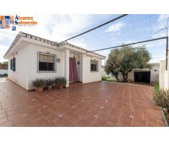 CASA EN PLANTA BAJA CON TERRENO EN ALBAYCÍN