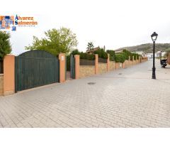 CHALET URB. CAÑADAS DEL PARQUE (DILAR)