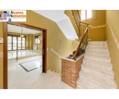 CHALET URB. CAÑADAS DEL PARQUE (DILAR)