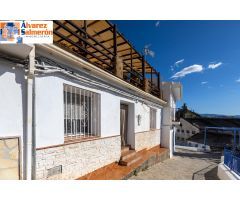 Adosado con Encanto en La Caleta, Salobreña – A 50 Metros del Mar