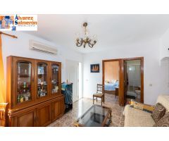 Adosado con Encanto en La Caleta, Salobreña – A 50 Metros del Mar