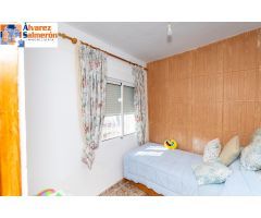 Adosado con Encanto en La Caleta, Salobreña – A 50 Metros del Mar