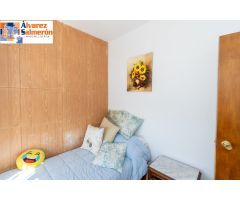 Adosado con Encanto en La Caleta, Salobreña – A 50 Metros del Mar